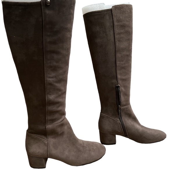 Vince Camuto Boots - Size 8 - Picture 2 of 9